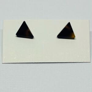 NWOT Tortoise Resin Triangle Stud Earrings